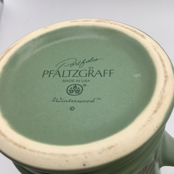 Two  Pfaltzgraff Winterwood Chickadee Christmas Mugs - Picture 8 of 10